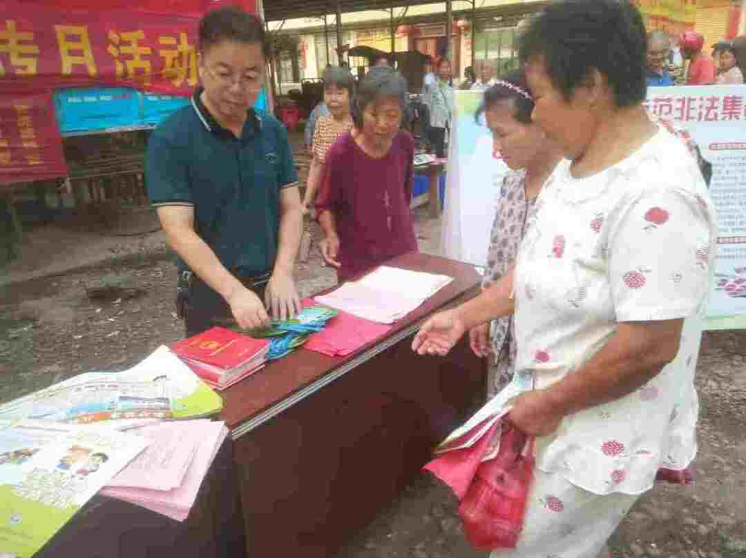 黄泥塘镇开展2021年“安全生产月”和“安全生产祁阳行”宣传活动