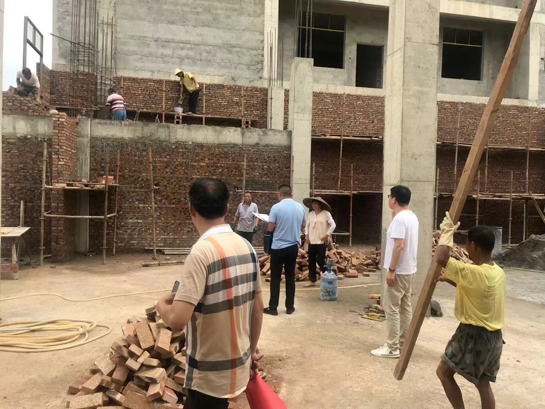 住建局对在建工程开展安全隐患督查