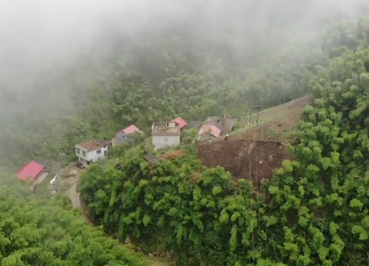 肖家镇龙凼村：扶贫柜变“加速柜” 乡村旅游持续升温