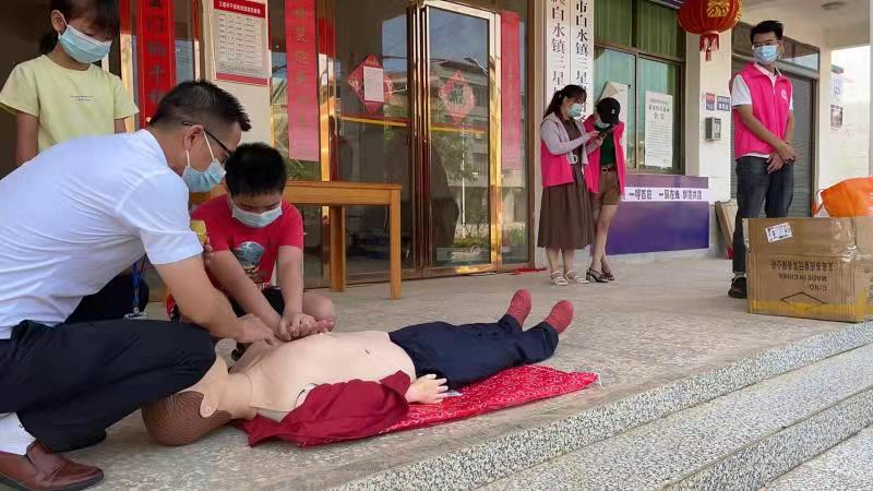 祁阳市白水镇开展青少年防溺水宣传活动