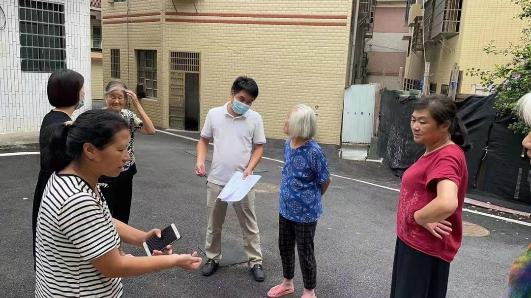 祁阳城投公司：组织党员志愿者开展疫苗接种宣传工作