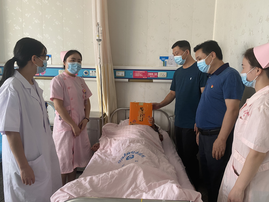 【我为群众办实事】祁阳市妇幼保健院：中秋慰问暖人心   浓浓关爱见真情