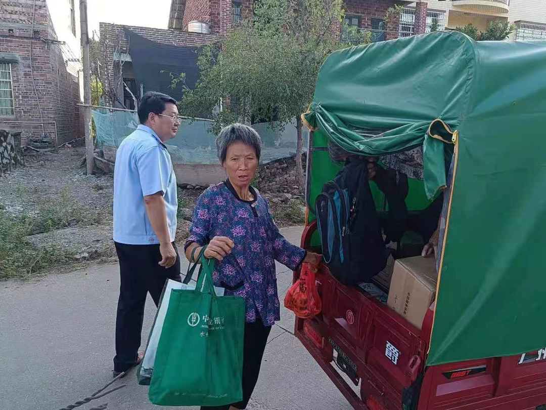 祁阳：三轮摩托车违法载人“驶”不得