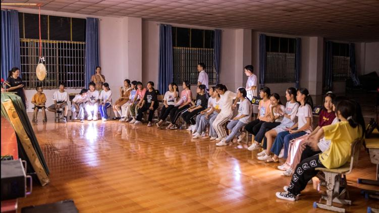 潘市红军学校开展“听红歌猜歌名”活动