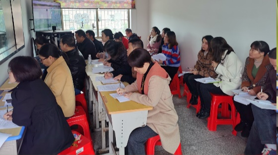 在磨课中历练，在团队中成长——祁阳市初中数学C0412工作坊开展整校推进研修活动