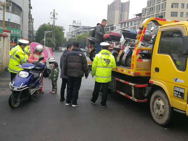 祁阳交警：多措并举打响创建全国文明城市交通秩序整治战