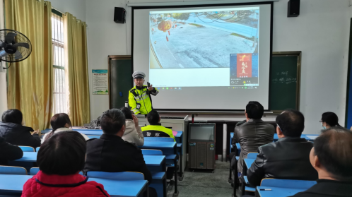 祁阳交警：开展校车安全管理培训 筑牢校车安全弦