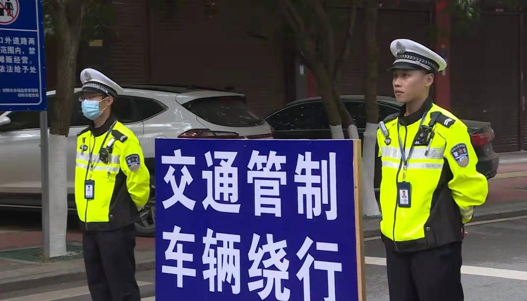 祁阳交警：开启“护学模式”  守护校园安全