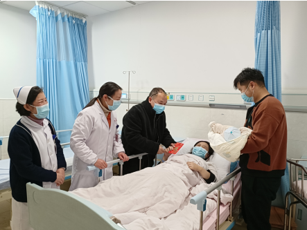 祁阳市卫生健康局：新春关爱孕产妇  除夕慰问送关怀