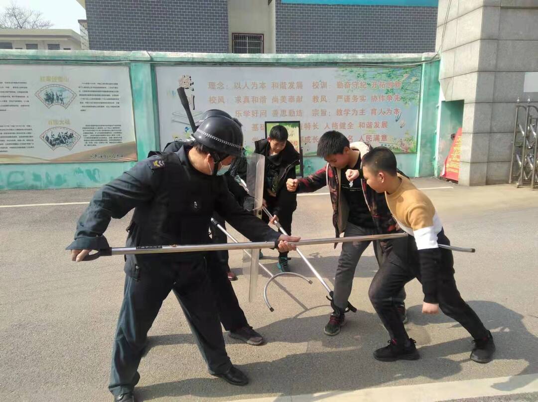 筑牢反恐意识、提升防暴能力