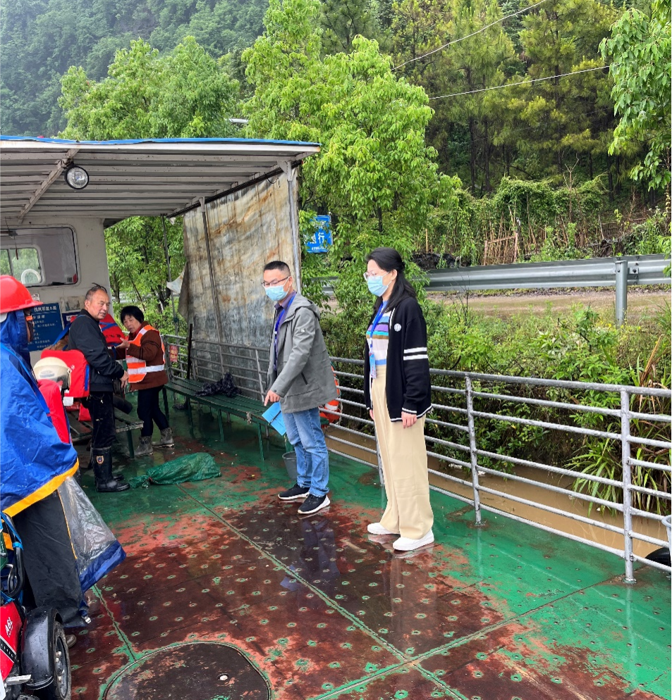 进宝塘镇：心系群众安全，扎实开展汛期交通安全督查
