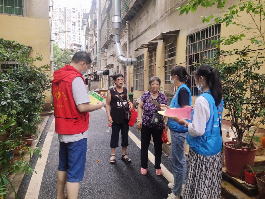 祁阳市民政局组织开展创建全国文明城市志愿服务宣传活动