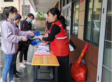 祁阳市妇联开展反电诈宣传进社区活动