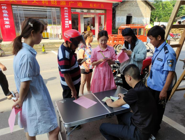潘市镇：重宣传强劝导严执法，筑牢安全出行屏障
