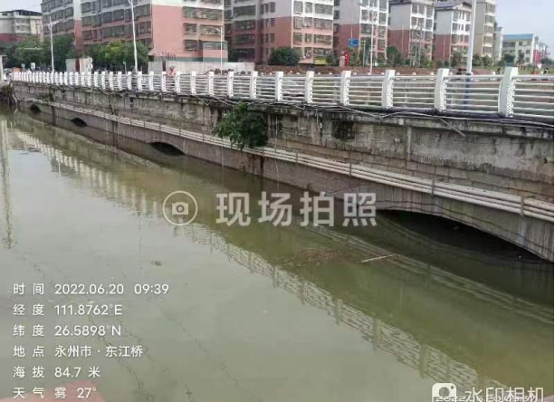 祁阳市公路建设养护中心全力以赴应对洪峰过境