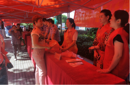 祁阳市妇联参加 “6•26”国际禁毒日宣传活动