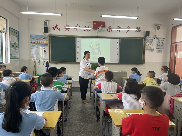 祁阳市大众完小：防性侵公益宣讲 为学子健康护航
