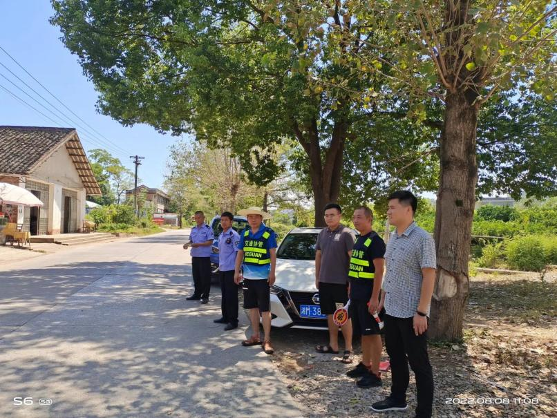 潘市镇：抓好“三结合” 确保交通整治见效