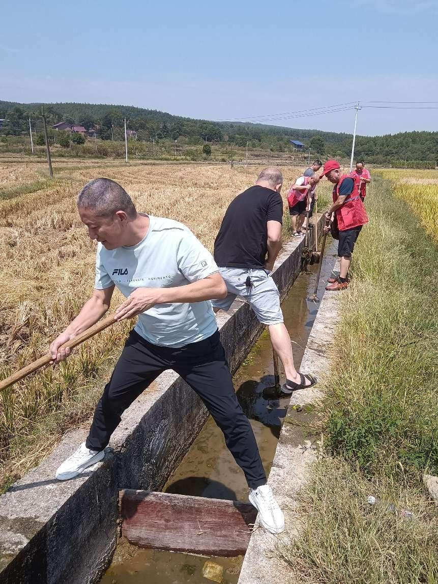 祁阳市市场服务中心：助农田“解渴” 为群众解忧