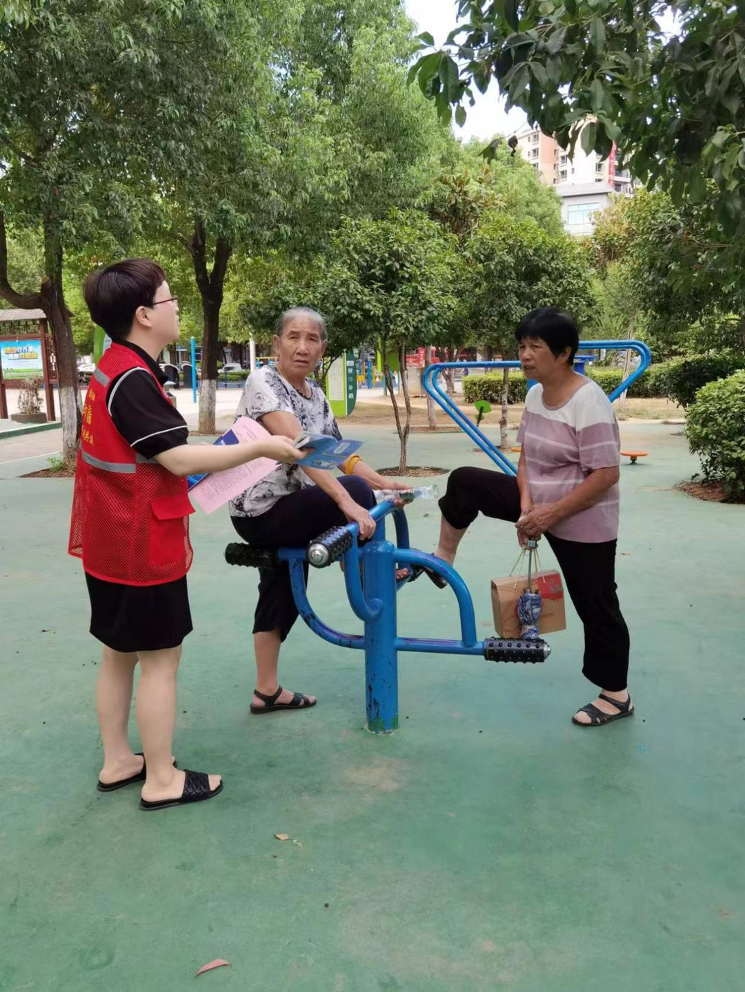 祁阳市委编办开展网络安全进社区宣讲活动