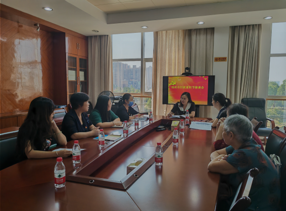祁阳市妇联：情暖重阳 巾帼同行