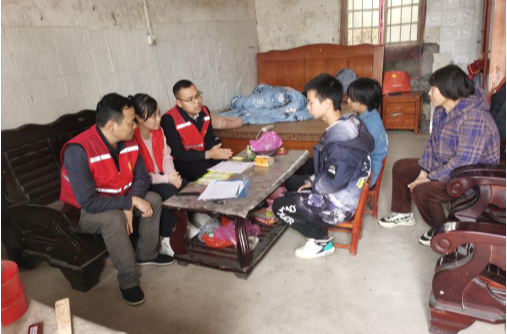 龚家坪镇开展志愿服务活动