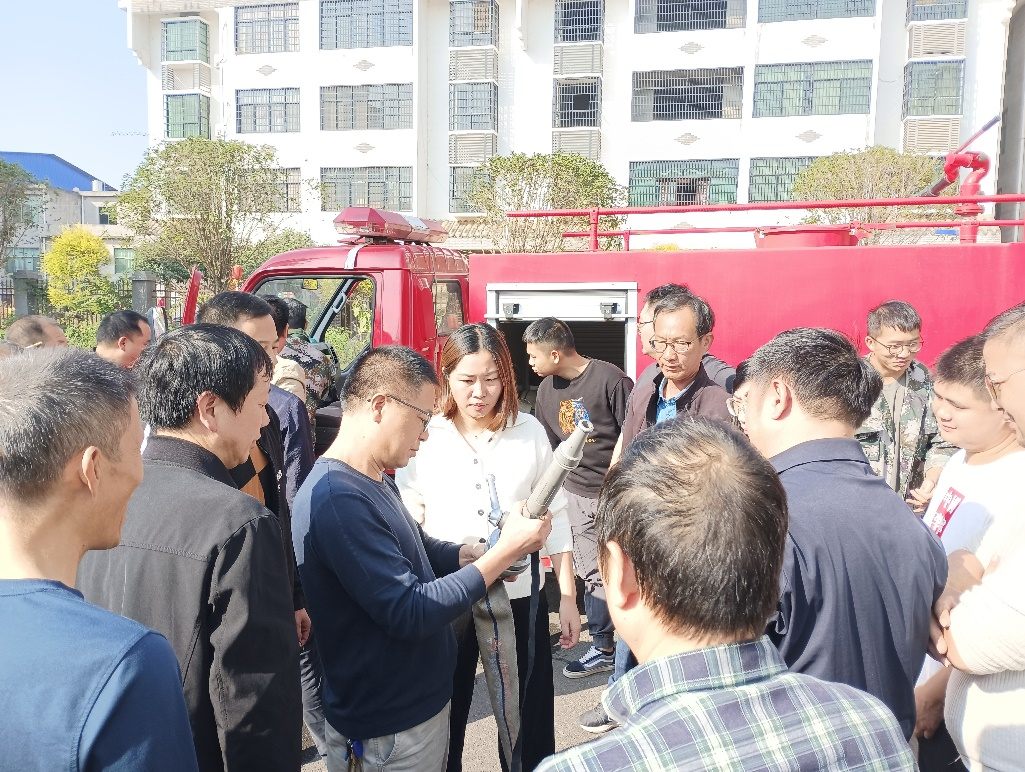 龚家坪镇开展森林防火演练