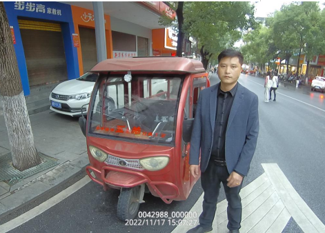 醉驾无证驾驶还带娃，谁给的勇气？