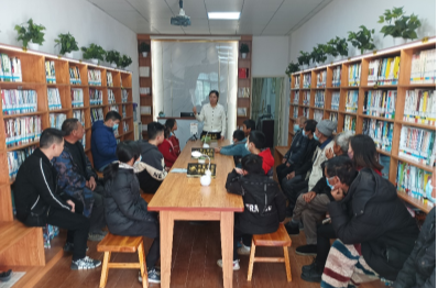 龚家坪镇开展慰问困难学生活动