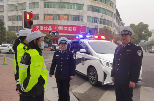 春节我在岗|祁阳交警：警力沉一线  做群众平安出行的“守护者”