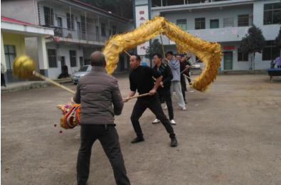 八宝镇：舞龙闹新春  非遗庆新年
