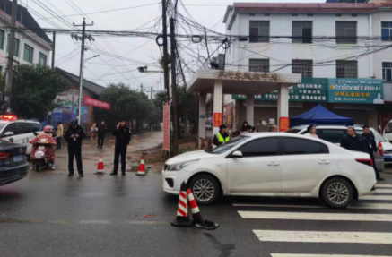 茅竹镇抓实开学首日道路交通安全管理工作