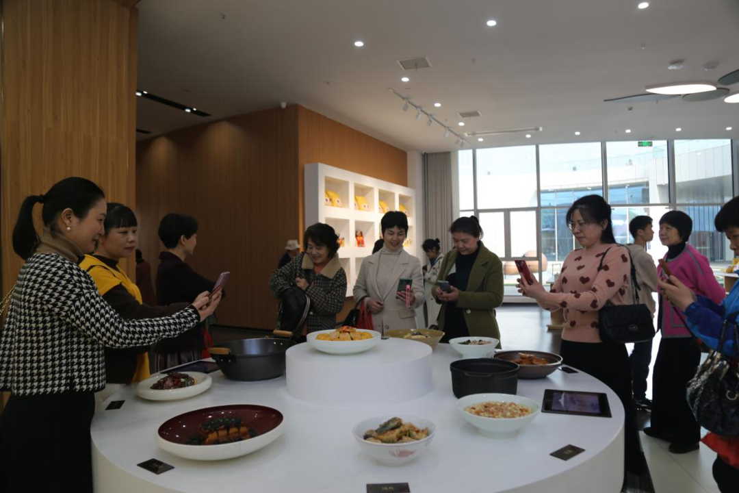 祁阳市林业局开展“三八”妇女节活动