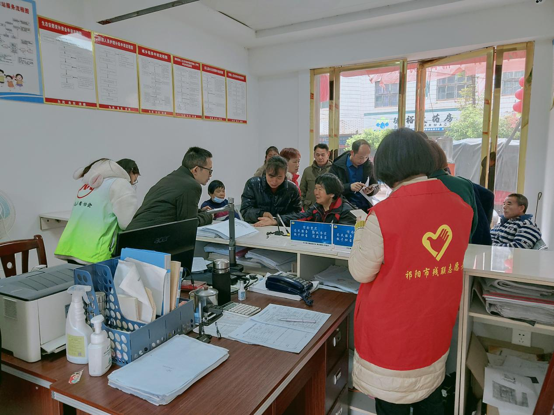 黄泥塘镇：上门评残解民忧
