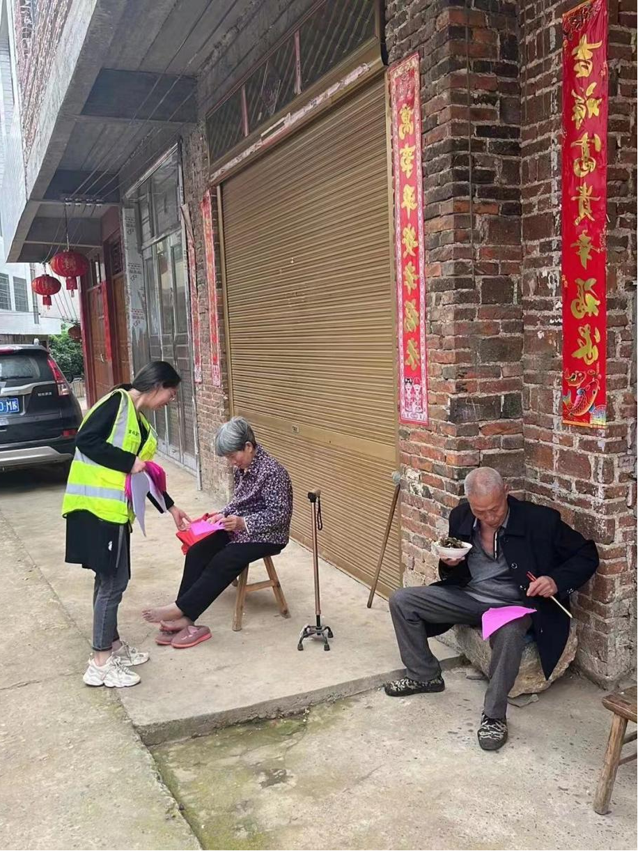 七里桥镇：盯牢野生“小蘑菇” 守护食品“大安全”