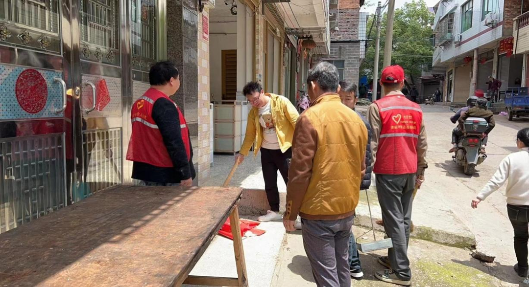 龚家坪镇：加强农村环境整治，推动全国文明城市建设