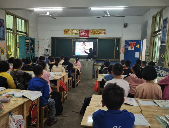 观音滩镇教管中心：以研促教，共同成长