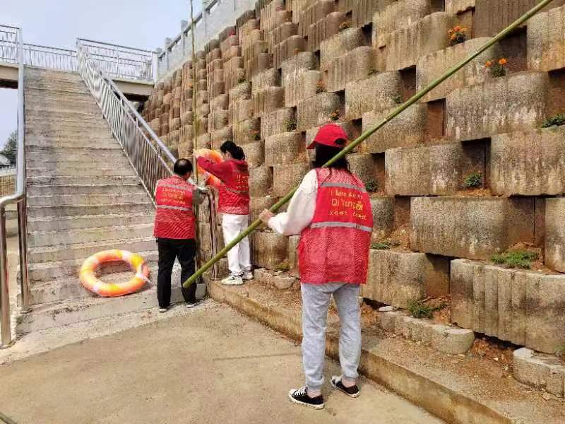 龙山街道龙山社区开展防溺水志愿活动