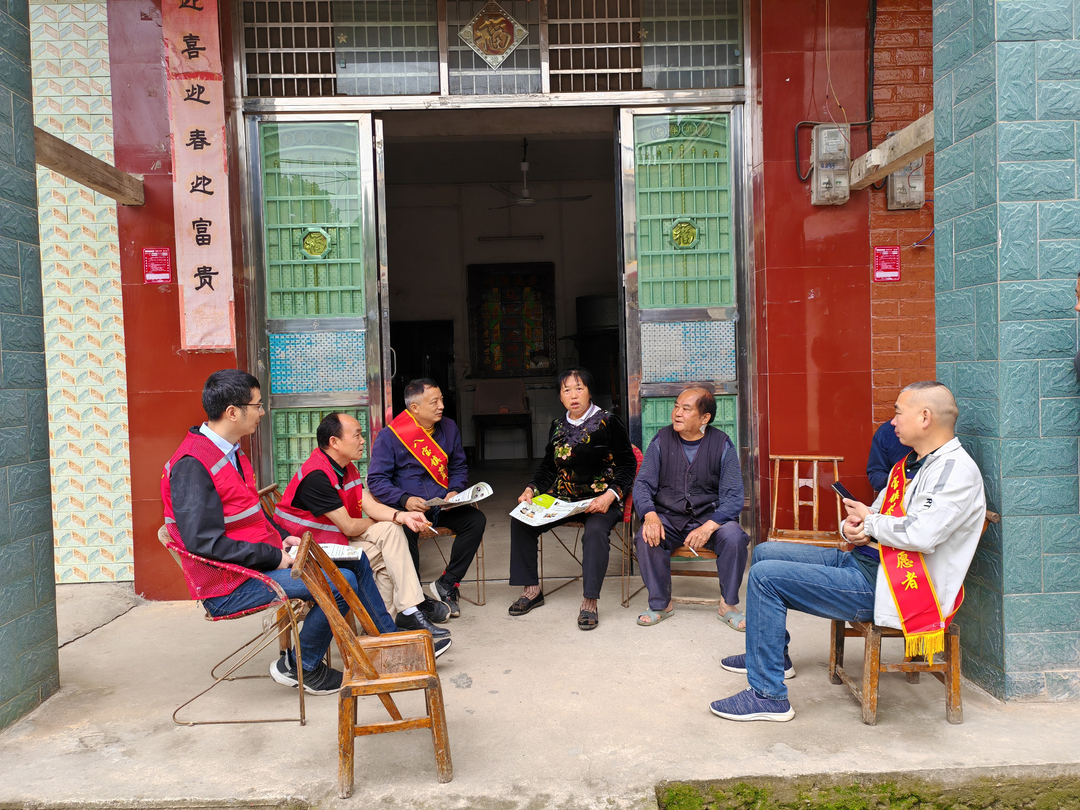 八宝镇：走访吸毒人员  心连心暖人心