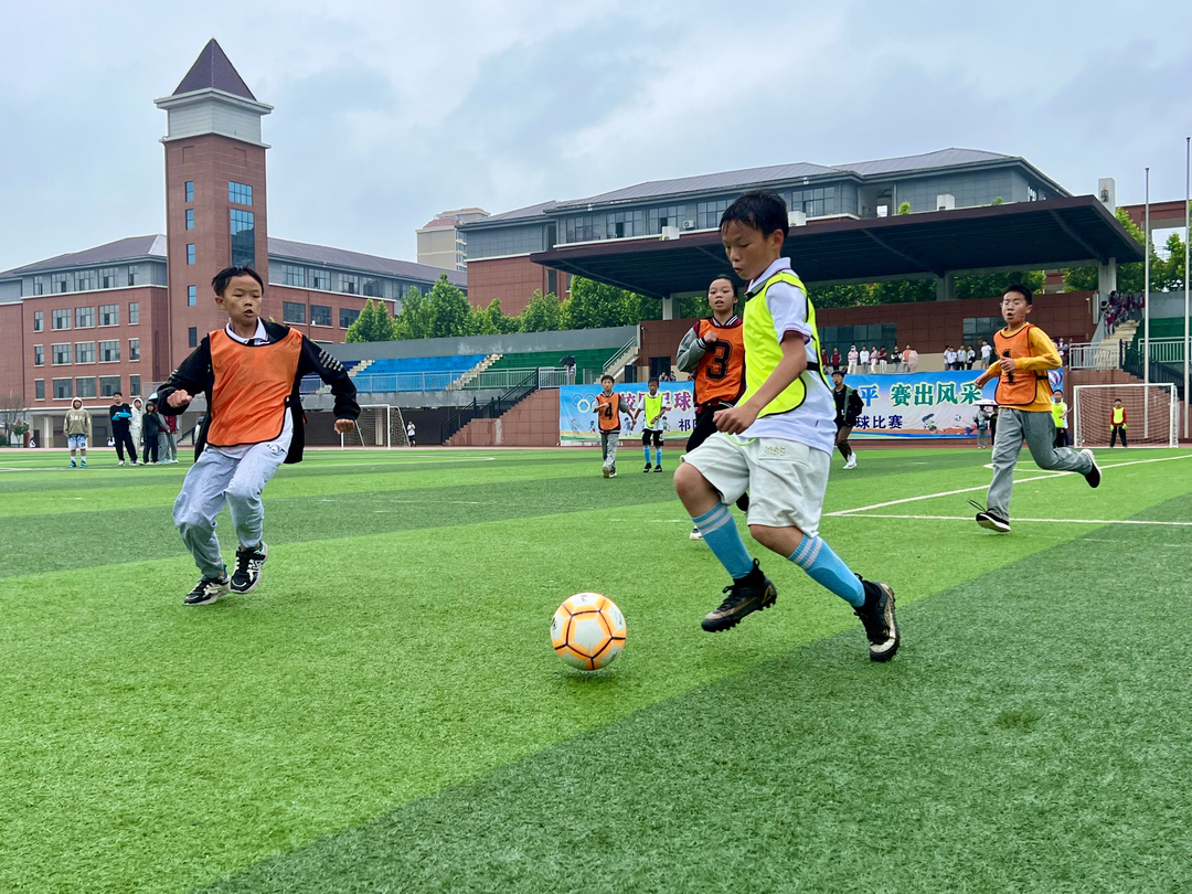 宝塔小学：举办校园足球班级联赛活动