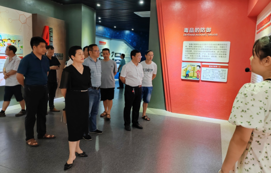 祁阳市行政审批服务局：开展禁毒宣传教育 筑牢拒毒思想防线