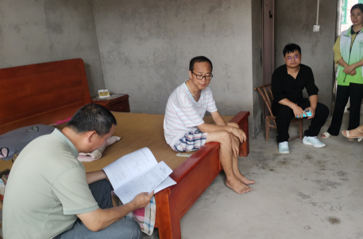 梅溪镇：主动帮代办 服务更贴心