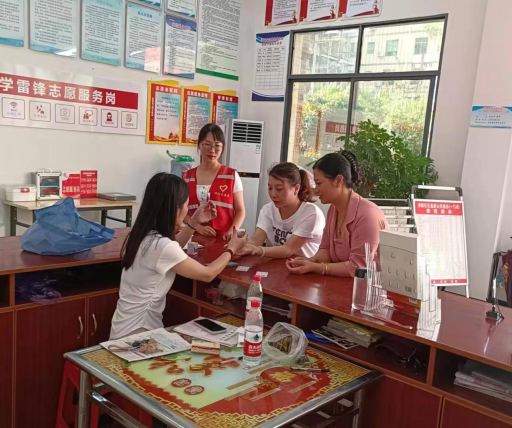 浯溪街道浯园社区：爱心义诊送健康 志愿服务进社区