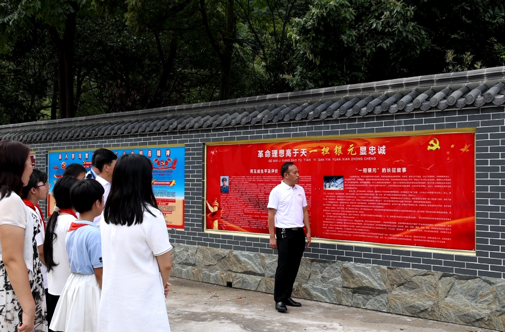 大桥湾完小：讲好红色故事 争做时代新人