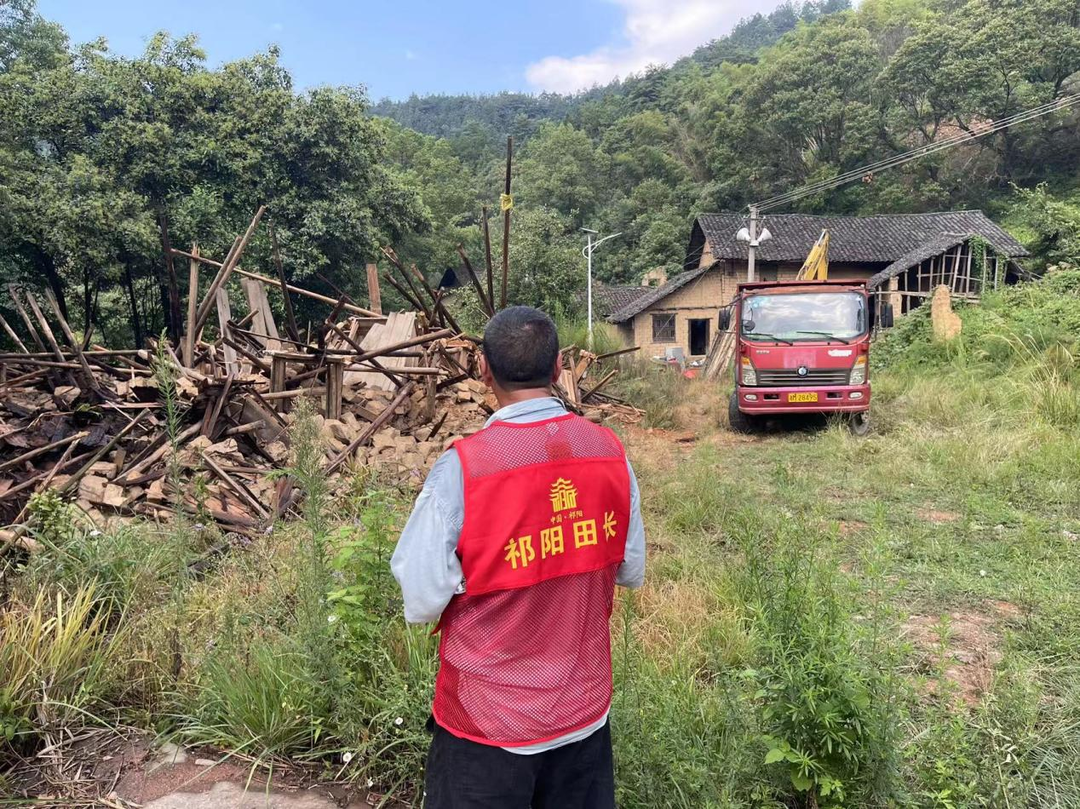 潘市镇：全力做好自建房排危拆除工作