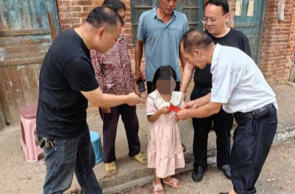 祁阳市人民检察院：“五老”人员帮扶贫困学生