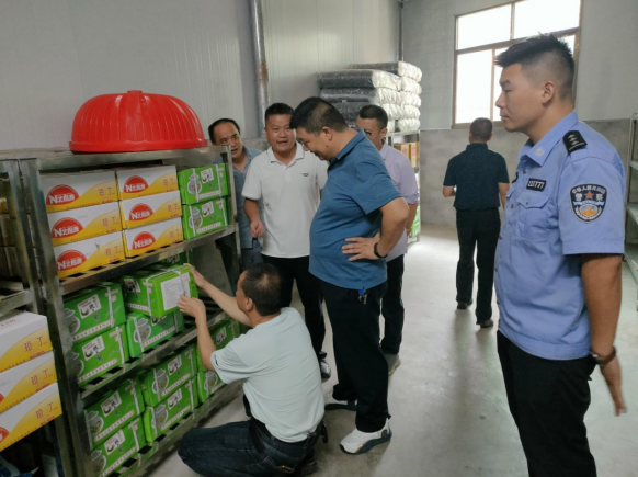 羊角塘镇多部门联合开展校园周边安全专项大检查