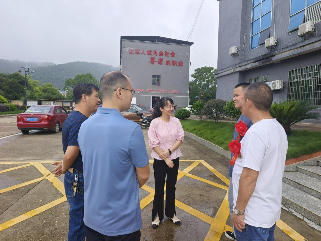 潘市镇举行2023年下半年新兵入伍送兵仪式