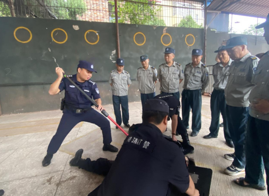 祁阳市第二中学：预防反恐暴乱  建设平安校园