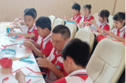 长虹街道明德小学：快乐实践  以劳育美